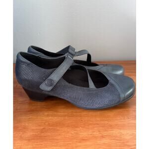 Aravon Women's Portia Mary Jane Heels Size 10 EE Navy Blue Comfort Shoes
